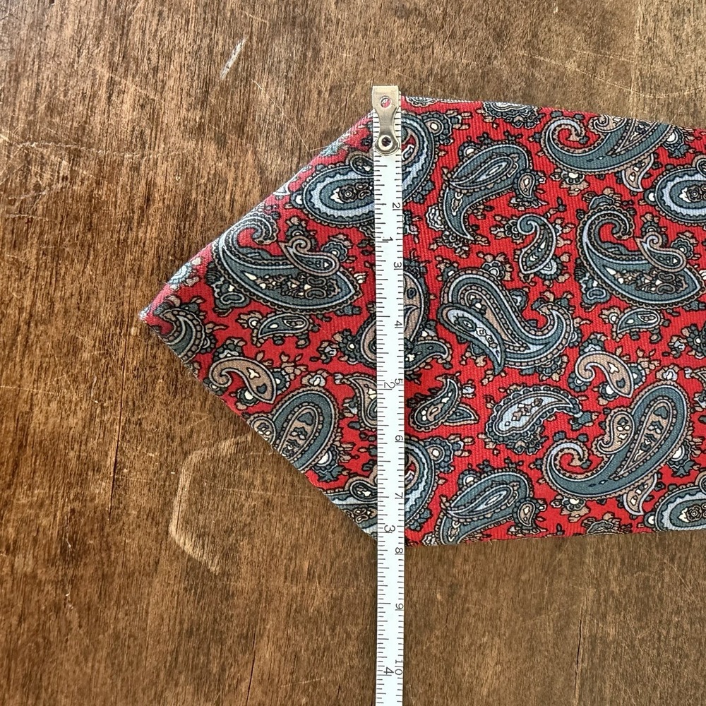 Christian Dior Tie, 100% Silk, Red And Blue Paisley - Picture 5 of 5